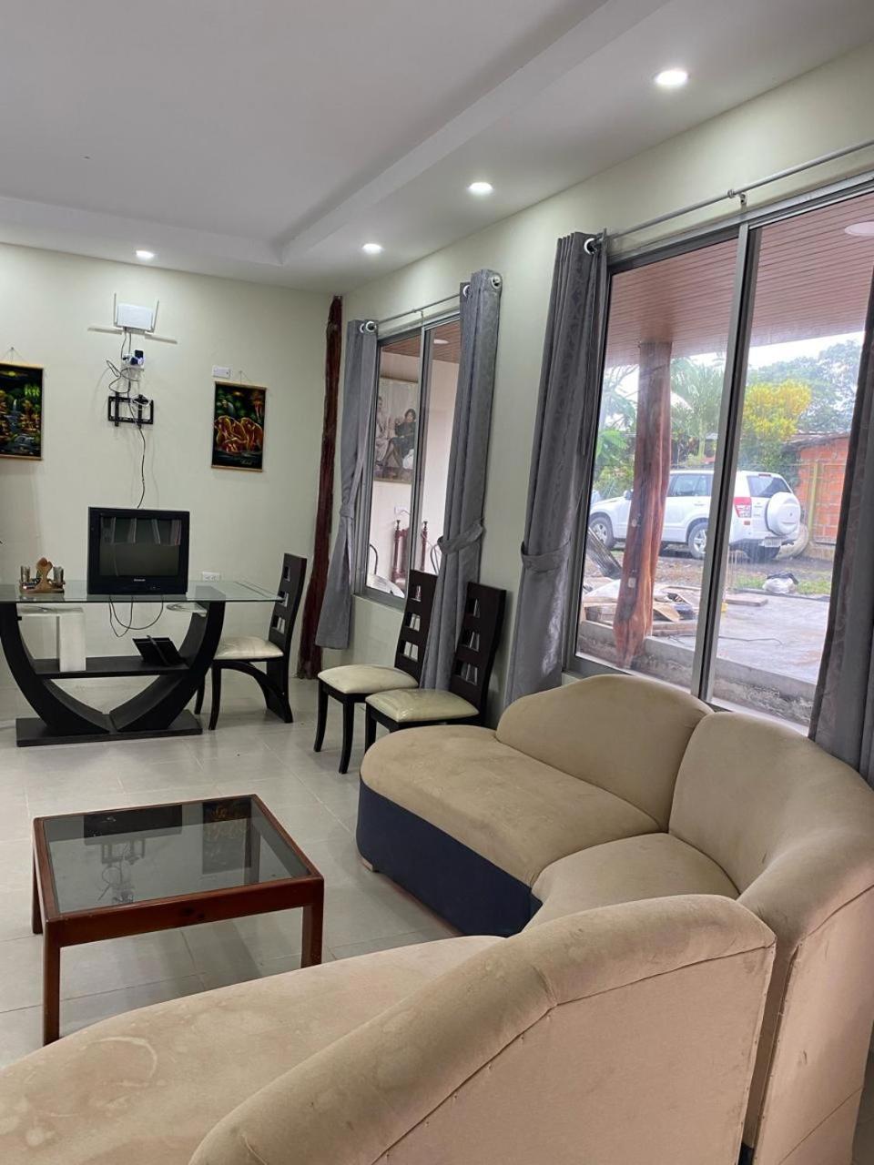 Casa Blanca Hortencia Sucua Exterior foto
